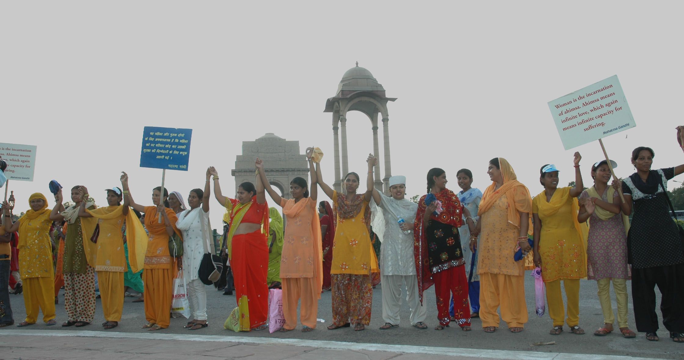 A_formation_of_human_chain_at_India_Gate_by_the_women_from_different_walks_of_life_at_the_launch_of_a_National_Campaign_on_prevention_of_violence_against_women_in_New_Delhi_on_October_02_2009-1536x808.jpg