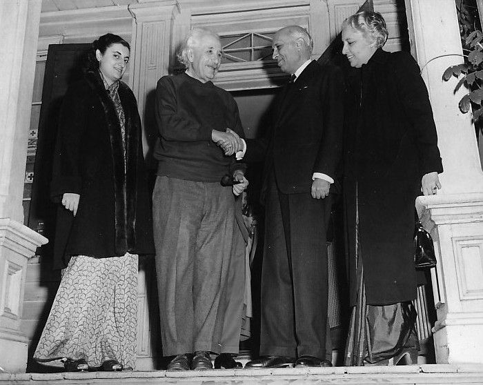 Nehru_and_Indira_Gandhi_visit_Einstein.jpg